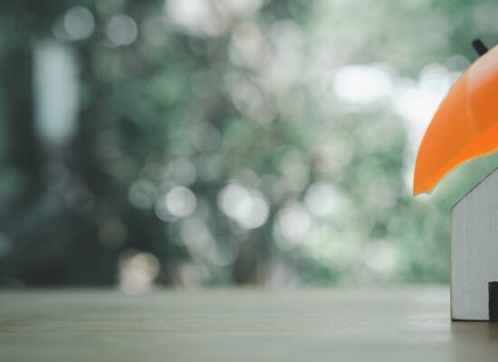 3 Critical Mistakes Homeowners Make When Accepting Insurance Settlements